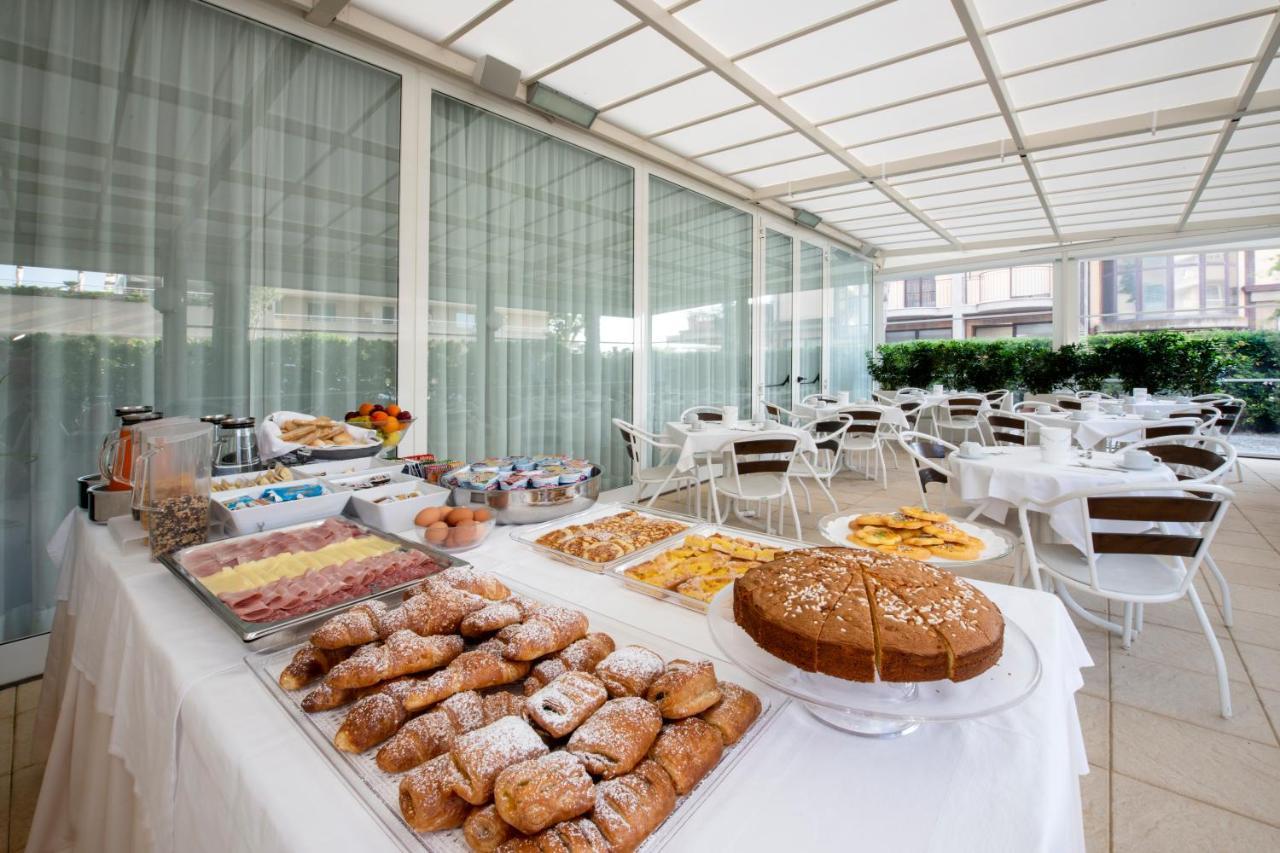 מילאנו מריטימה Hotel Sanremo מראה חיצוני תמונה